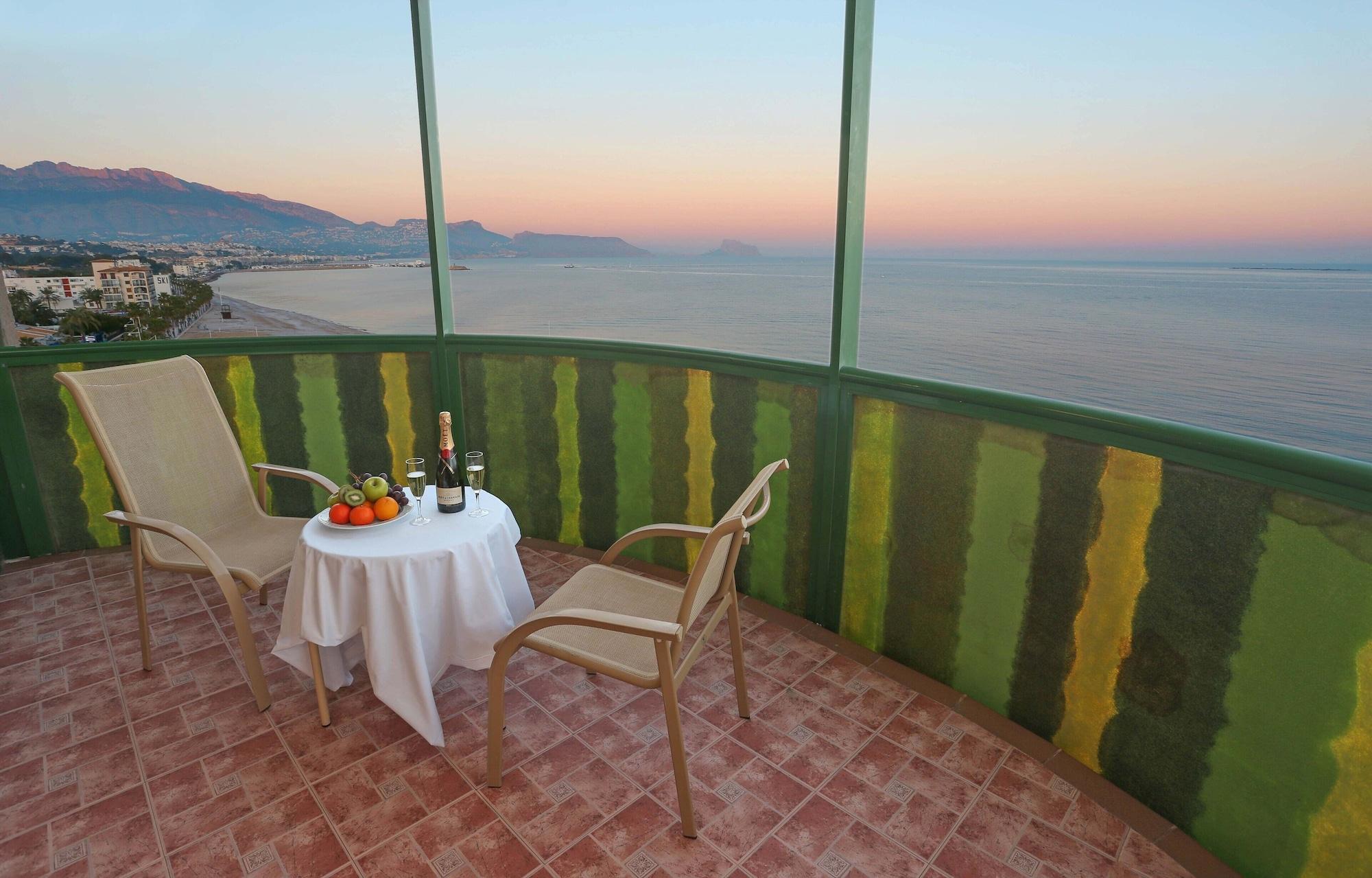 ל'אלפאס דל פי Kaktus Hotel Kaktus Albir מראה חיצוני תמונה