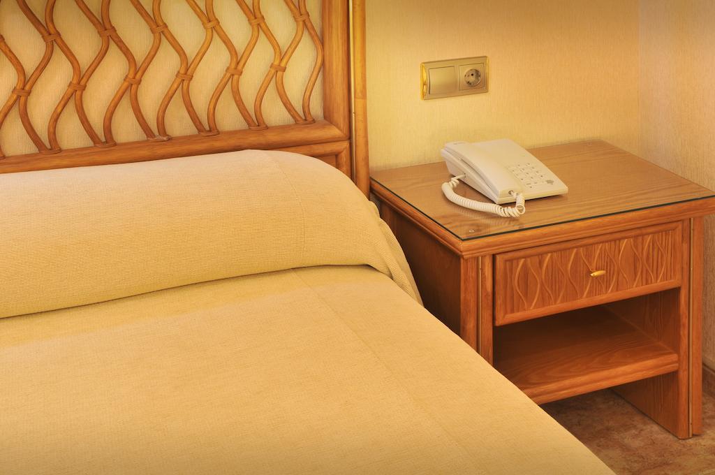 ל'אלפאס דל פי Kaktus Hotel Kaktus Albir מראה חיצוני תמונה